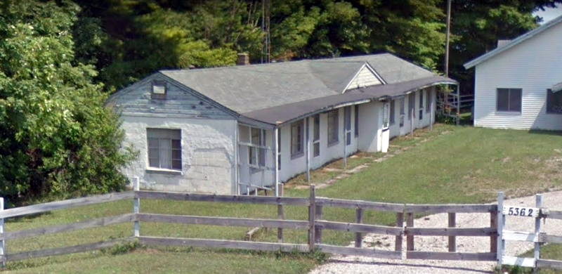 Deckerville Motel - 5362 Lakeshore Rd (newer photo)